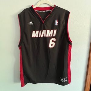 Adidas Miami Heat Lebron James Jersey, Black, Youth XL fits men’s medium